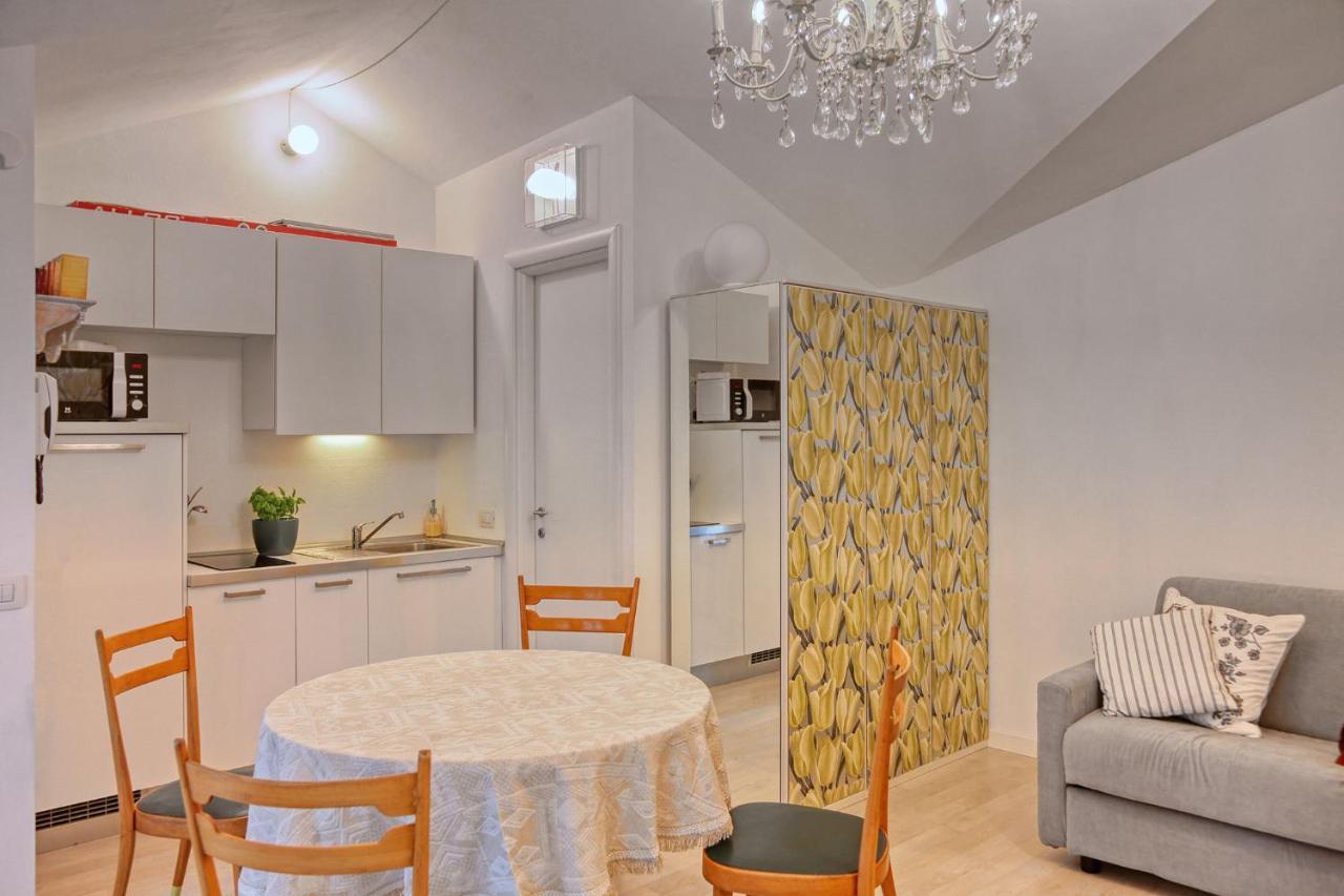 Il Conventino Di Castello Apartment Lecco Luaran gambar